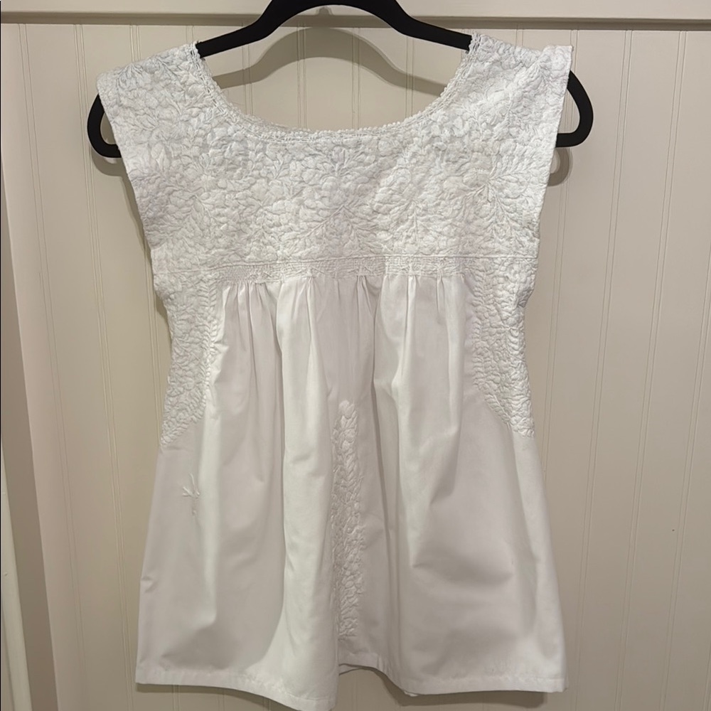 Mi Golondrina sleeveless top